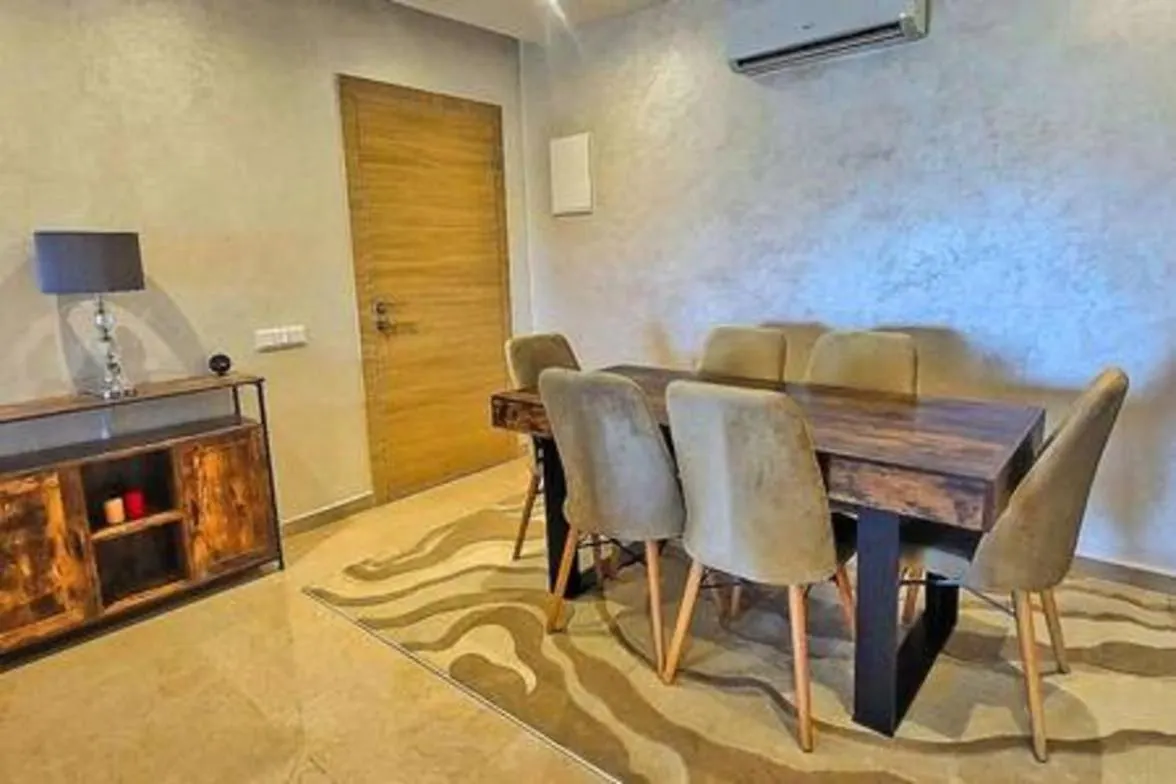 Magnifique Appartement Spacieux Avec Une Belle Terrasse Ensoleillee Marrakesh
